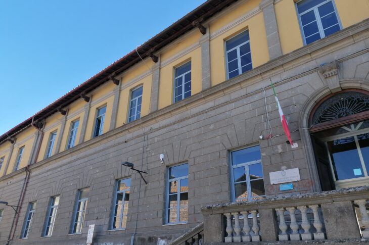 ingresso piazza Dante Alighieri